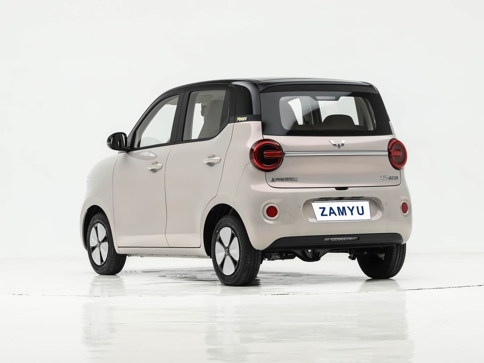 Vehicle photo — side profile