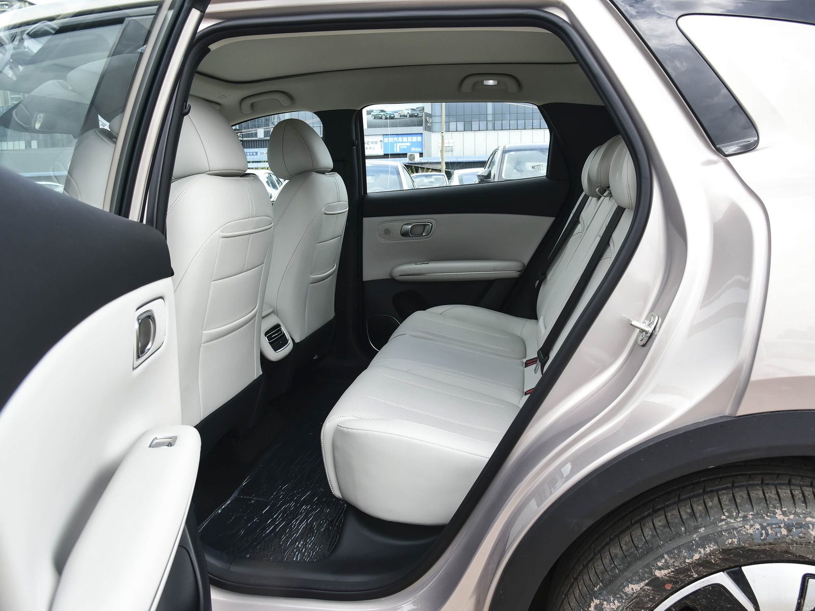 2026 Changan Qiyuan Q05 — seats