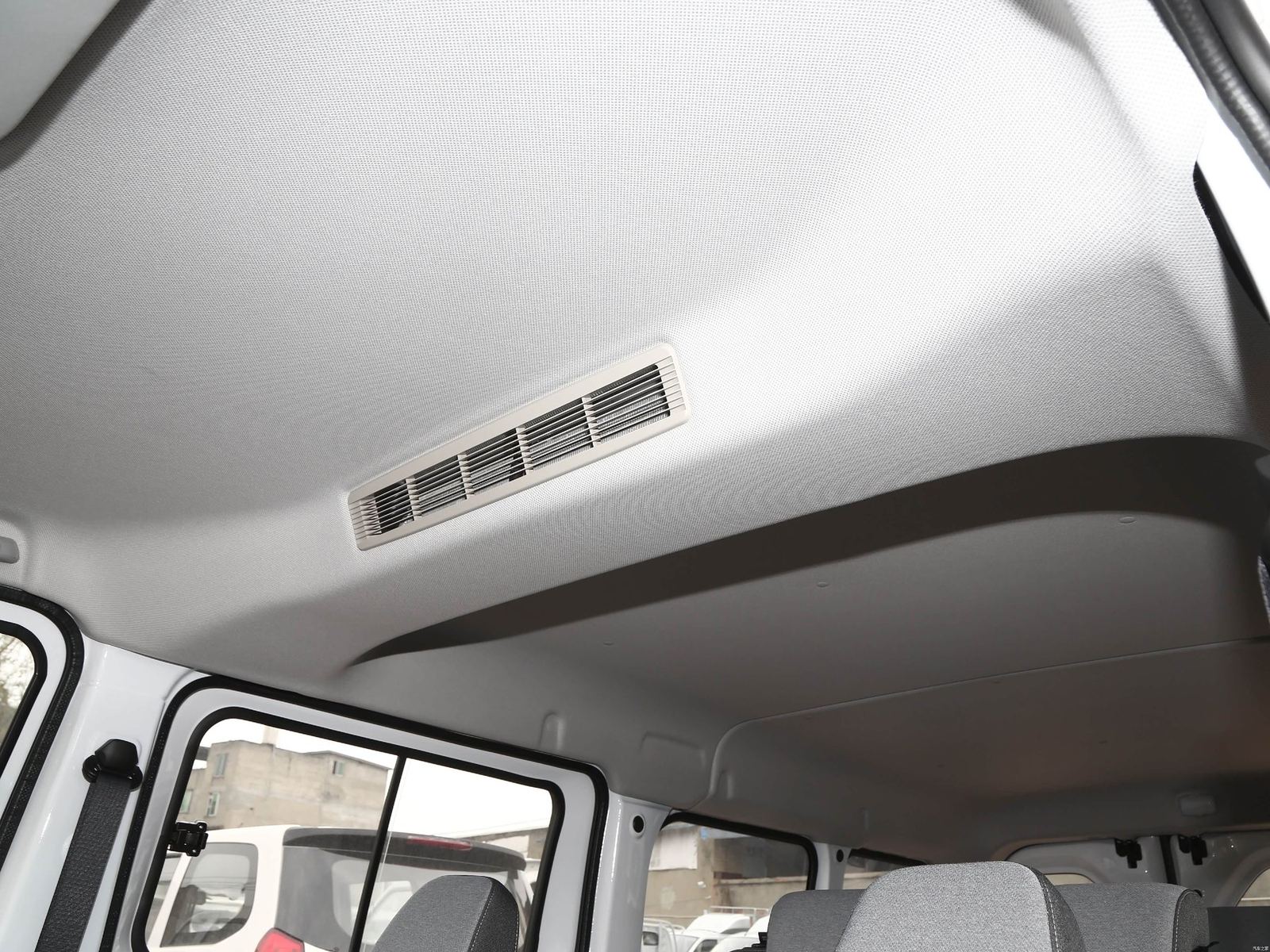 2026 Wuling Yangguang — interior
